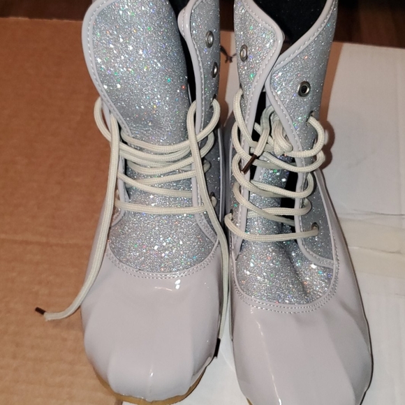 Glitter Duck Boots - Picture 2 of 2